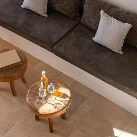 La Maltese Caldera Concept Otel