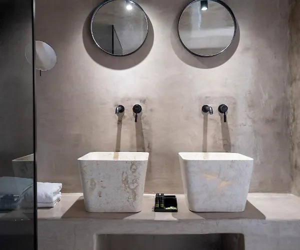 La Maltese Caldera Concept 5* Imerovigli (Santorini)