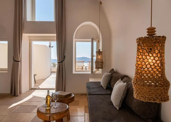 La Maltese Caldera Concept Hotel