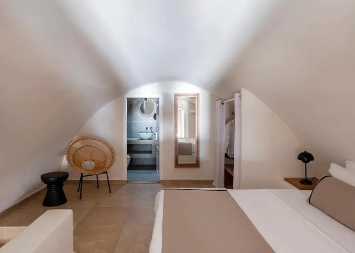 La Maltese Caldera Concept