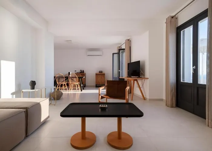 La Maltese Caldera Concept Hotel