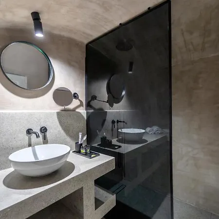 La Maltese Caldera Concept אימרוביגלי