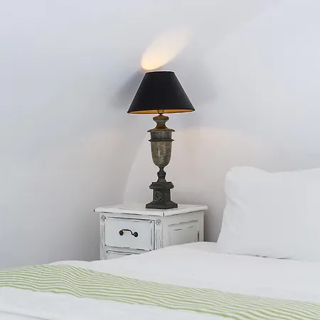 La Maltese Caldera Concept Otel