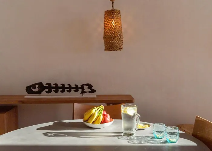 La Maltese Caldera Concept Hotel