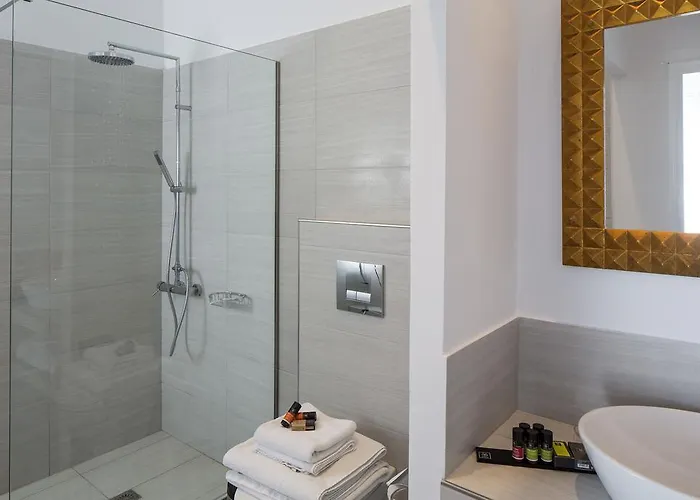 Hotel La Maltese Caldera Concept Imerovigli (Santorini)