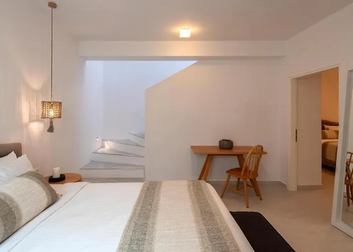 Hotel La Maltese Caldera Concept Imerovigli (Santorini)