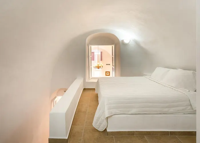 La Maltese Caldera Concept Hotel Imerovigli (Santorini)